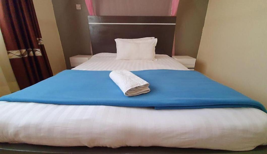 Airport Shoebill Hotel Энтеббе Экстерьер фото
